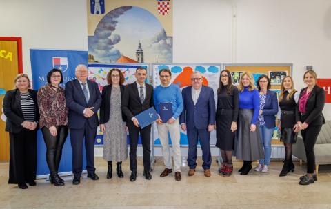 Kliknite za detalje...