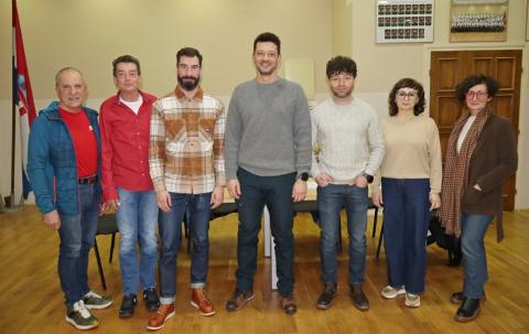 Kliknite za detalje...