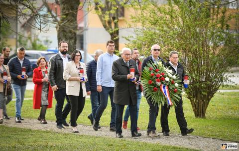 Kliknite za detalje...