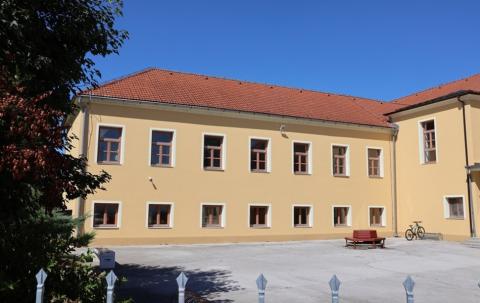 Kliknite za detalje...