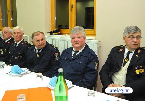 dvd_prelog_07.jpg
