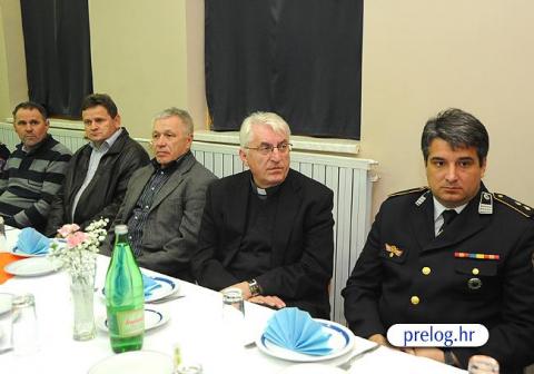 dvd_prelog_08.jpg
