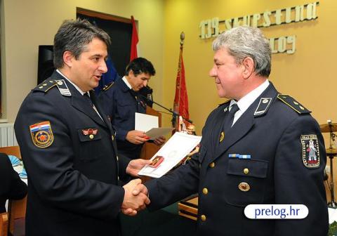 dvd_prelog_02.jpg