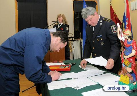 dvd_prelog_04.jpg
