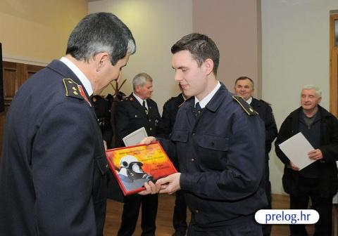 dvd_prelog_02.jpg