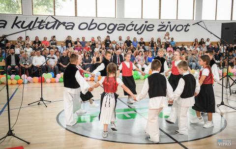 Kliknite za detalje...