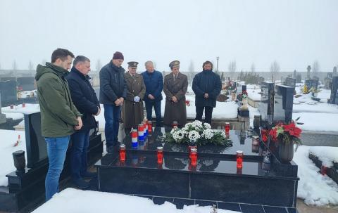 Kliknite za detalje...